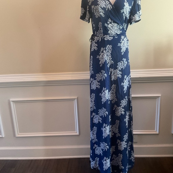 Lulus Heart of Marigold Navy Blue Floral Print Wrap Maxi Dress Women's Large - Picture 2 of 8